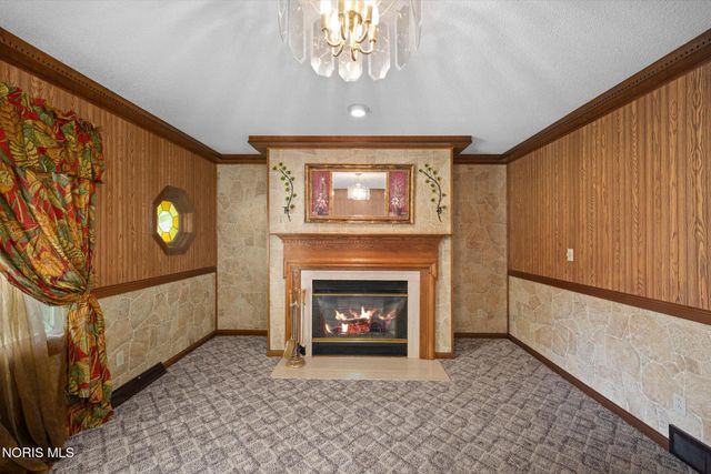 8117 Angola Road, Holland, OH 43528