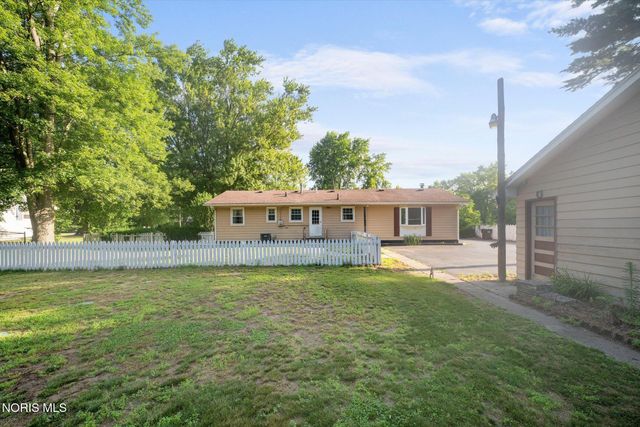 8117 Angola Road, Holland, OH 43528