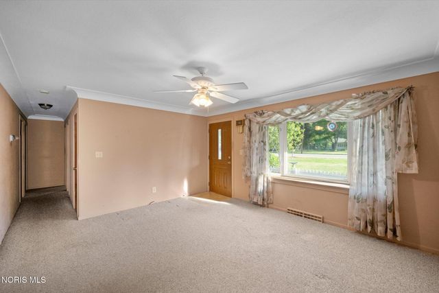 8117 Angola Road, Holland, OH 43528