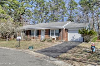 5 Wayne Court, Whiting, NJ 08759