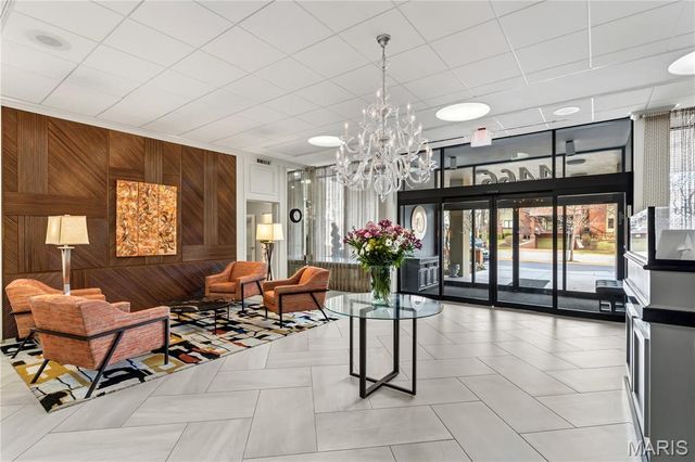 4466 W Pine Boulevard 2G, St Louis, MO 63108