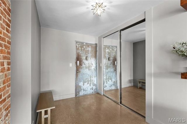 4466 W Pine Boulevard 2G, St Louis, MO 63108