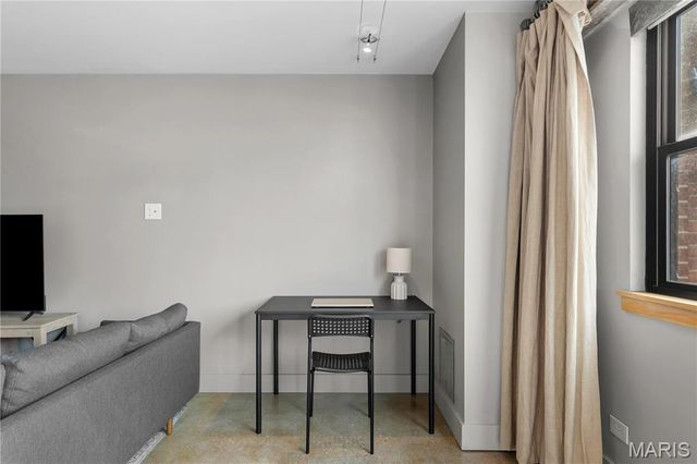 4466 W Pine Boulevard 2G, St Louis, MO 63108