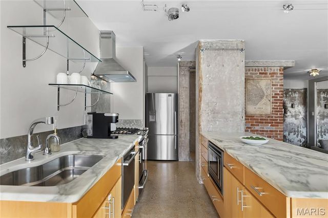 4466 W Pine Boulevard 2G, St Louis, MO 63108