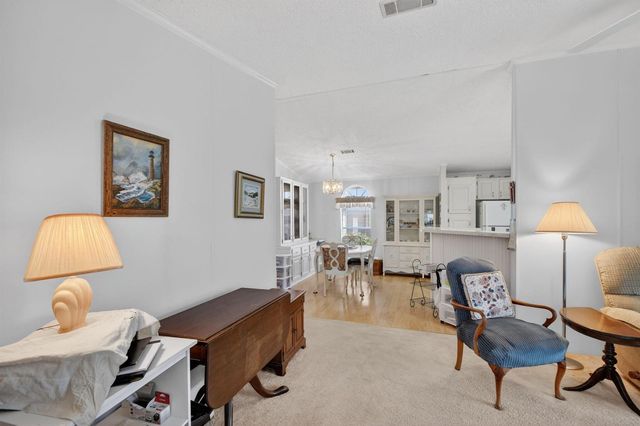 4290 Meadow View Drive, Boynton Beach, FL 33436