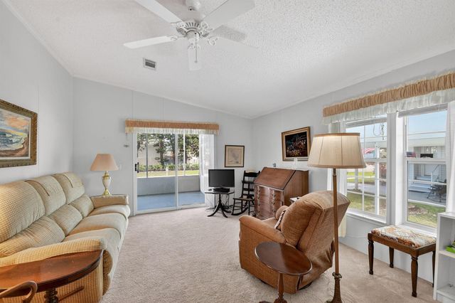4290 Meadow View Drive, Boynton Beach, FL 33436