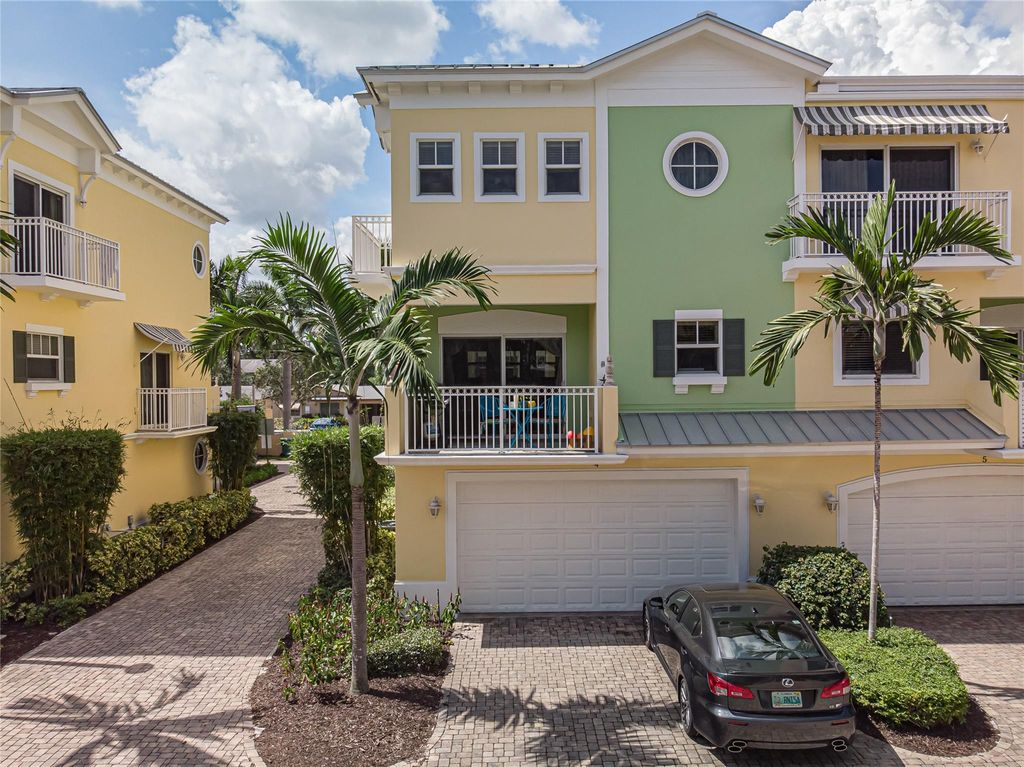 701 SE 16th St 4, Fort Lauderdale, FL 33316