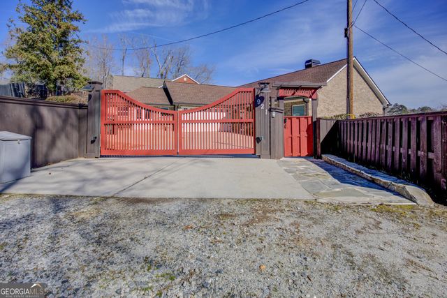 921 Yancey Road, Covington, GA 30014