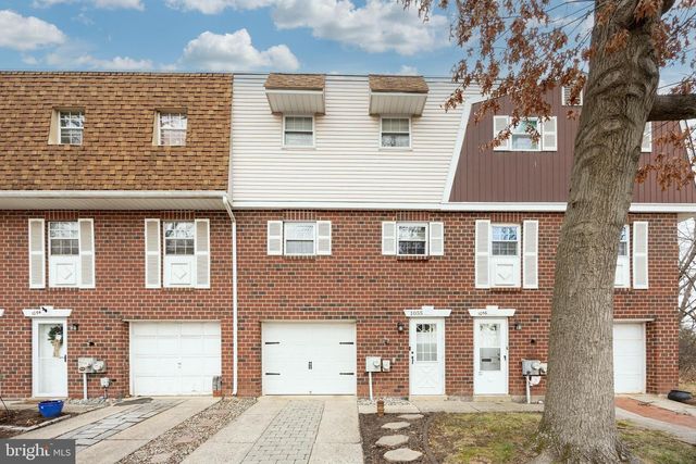 1055 VILLAGE LN, Pottstown, PA 19464