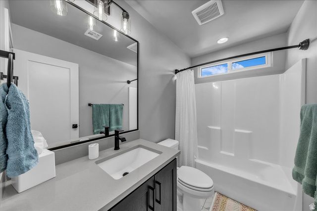 1877 S HERITAGE FIELDS DR, Washington, UT 84780