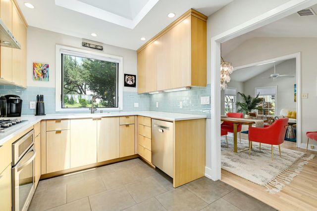 3321 Windsor RD, Austin, TX 78703