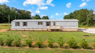 232 Cole Ln, Belvidere, TN 37306