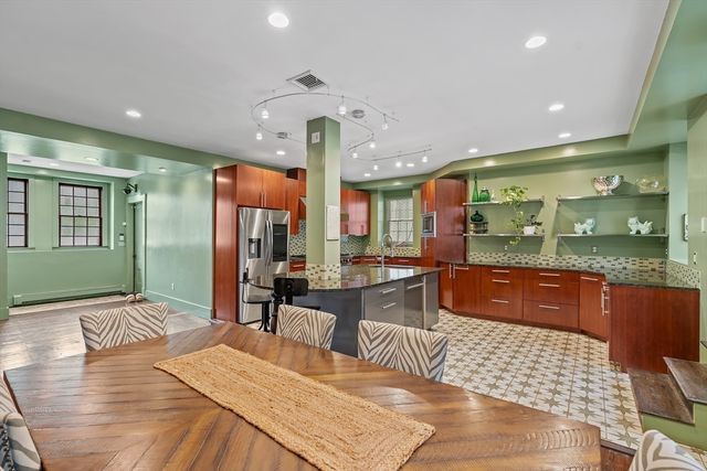 16 Williams St, Easton, MA 02356