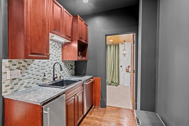 16 Williams St, Easton, MA 02356