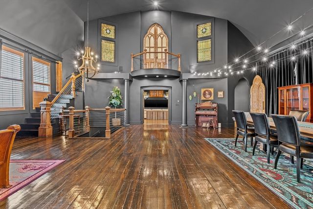 16 Williams St, Easton, MA 02356
