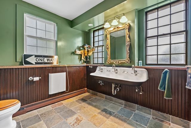 16 Williams St, Easton, MA 02356