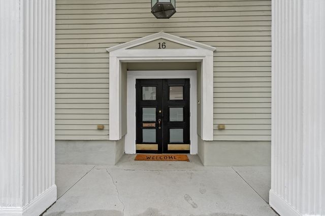 16 Williams St, Easton, MA 02356