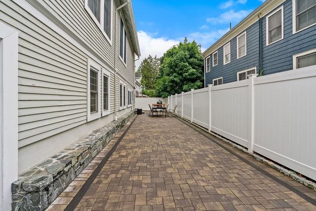 16 Williams St, Easton, MA 02356