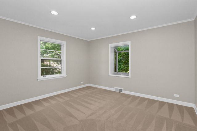 807 Surrey Lane, Glenview, IL 60025