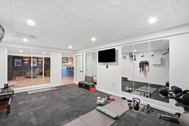 2 Blackthorne Lane, Norwell, MA 02061