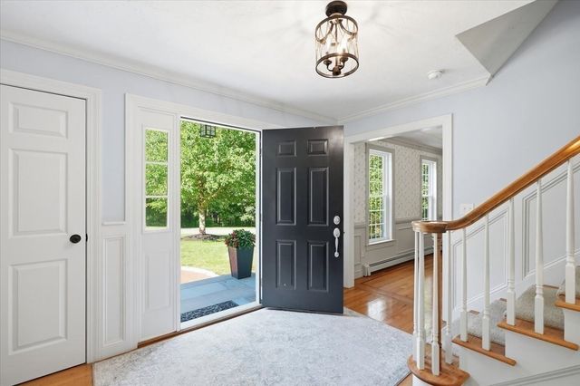 2 Blackthorne Lane, Norwell, MA 02061
