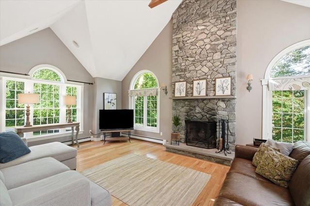 2 Blackthorne Lane, Norwell, MA 02061