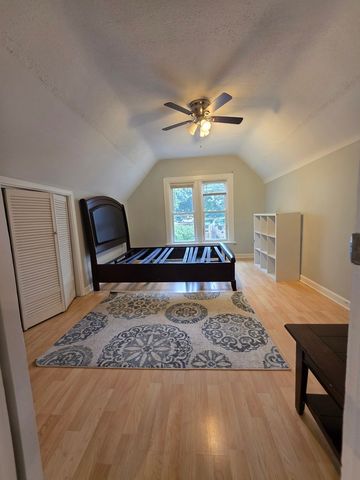 3419 W Beach Avenue 2, Chicago, IL 60651