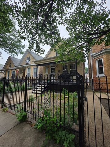 3419 W Beach Avenue 2, Chicago, IL 60651