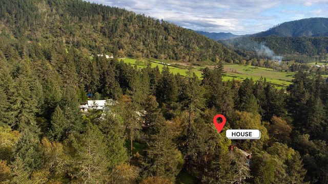 544 Lou Gray Drive, Myrtle Creek, OR 97457