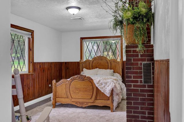 544 Lou Gray Drive, Myrtle Creek, OR 97457