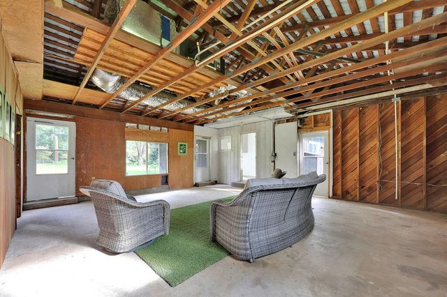 544 Lou Gray Drive, Myrtle Creek, OR 97457