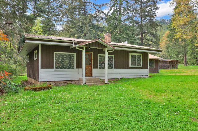 544 Lou Gray Drive, Myrtle Creek, OR 97457