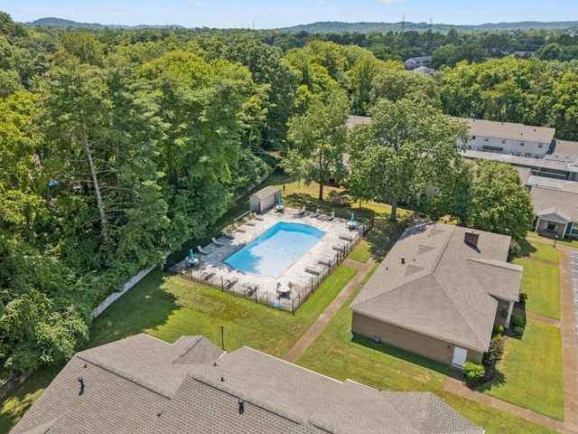 8300 Sawyer Brown Rd Apt H304, Nashville, TN 37221