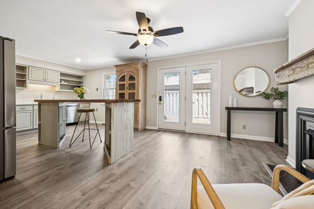 8300 Sawyer Brown Rd Apt H304, Nashville, TN 37221