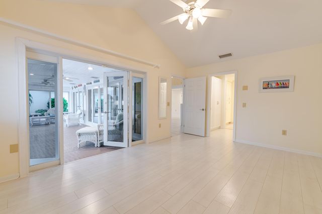 114 Beach Summit Court, Jupiter, FL 33477