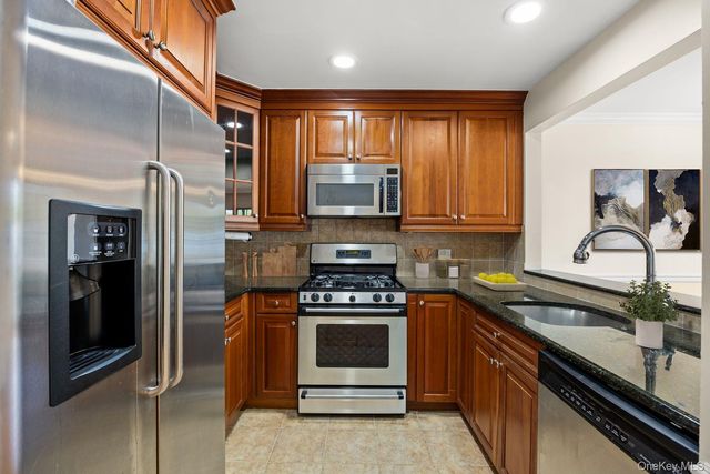 9422 Magnolia Court 1B, Ozone Park, NY 11417