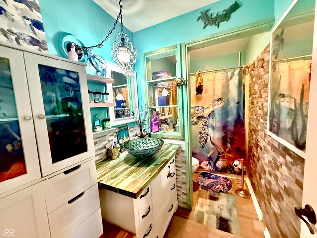 4726 Fox Ridge Court, Columbus, IN 47203