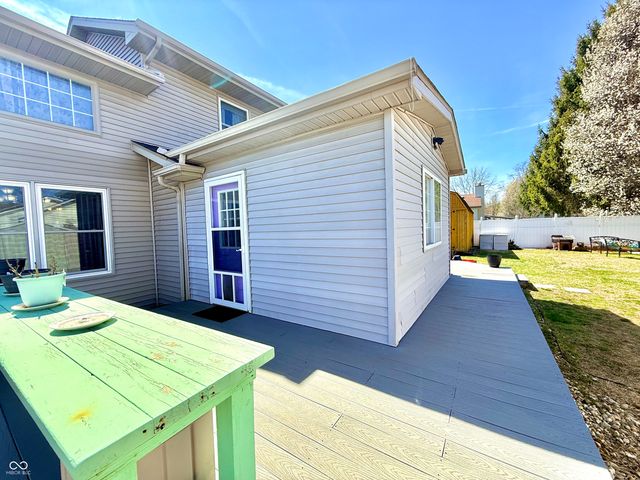 4726 Fox Ridge Court, Columbus, IN 47203