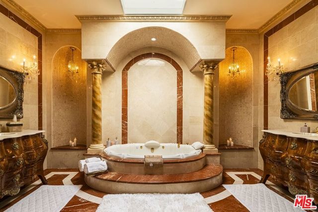 2716 Casiano Road, Los Angeles, CA 90077