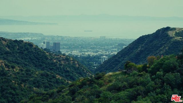 2716 Casiano Road, Los Angeles, CA 90077