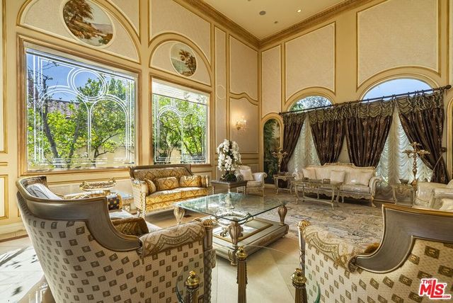 2716 Casiano Road, Los Angeles, CA 90077