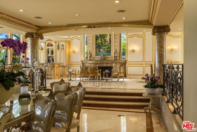 2716 Casiano Road, Los Angeles, CA 90077