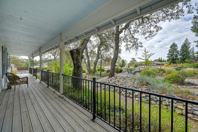 1523 Gamblers Ct, Cool, CA 95614