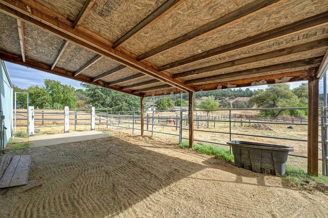 1523 Gamblers Ct, Cool, CA 95614