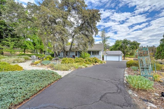 1523 Gamblers Ct, Cool, CA 95614