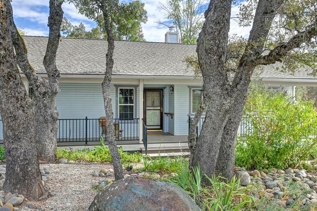 1523 Gamblers Ct, Cool, CA 95614