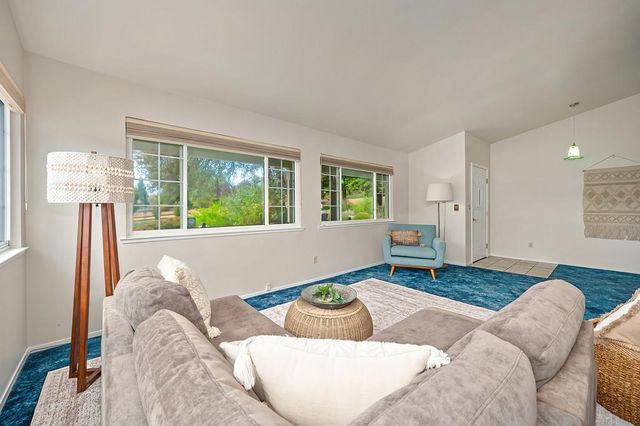 1523 Gamblers Ct, Cool, CA 95614