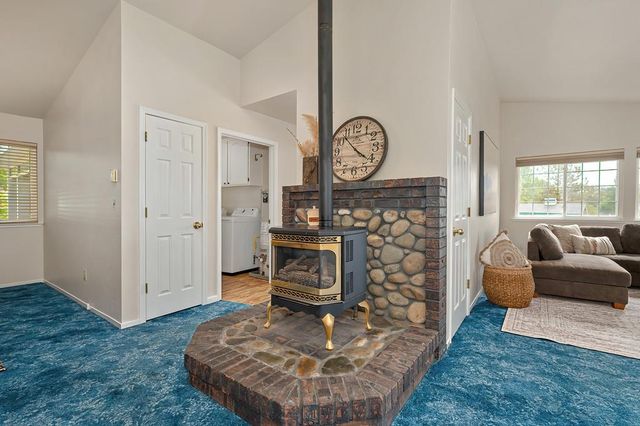 1523 Gamblers Ct, Cool, CA 95614
