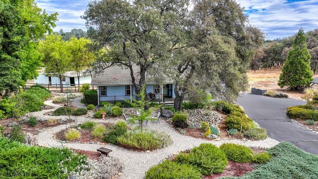 1523 Gamblers Ct, Cool, CA 95614