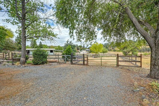 1523 Gamblers Ct, Cool, CA 95614